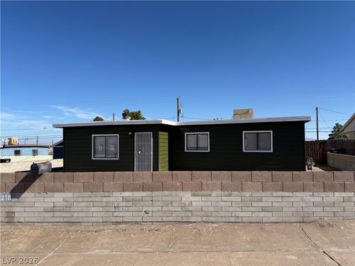 218 Tungsten St, Henderson, NV, 89015-7121 | Card Image