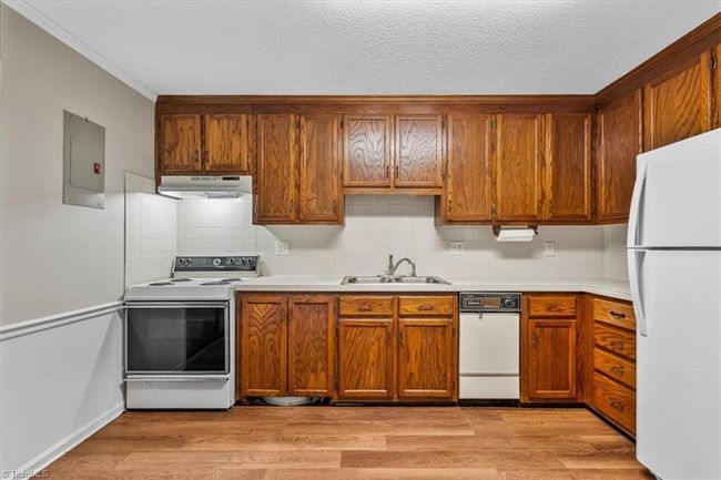 811 Brickwood Ct, House other with 2 bedrooms, 1 bathrooms and null parking in Winston Salem NC | Image 14