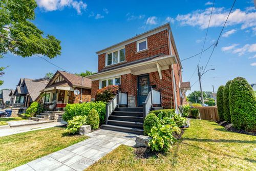247 Dewhurst Blvd N, East York, ON, M4J3K7 | Card Image