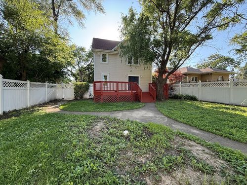 261 N Evergreen Ave, Elmhurst, IL, 60126-2649 | Card Image