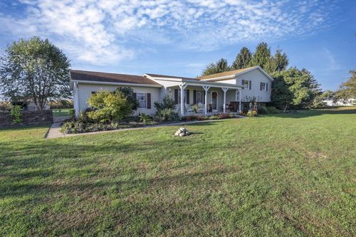 7127 Pleasantville Rd Ne, Pleasantville, OH, 43148-9513 | Card Image