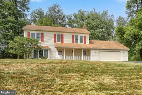 319 Hillcrest Dr, NEW CUMBERLAND, PA, 17070-3035 | Card Image