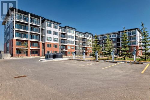 395 Skyview Pky Ne, Calgary, AB, T3N2K1 | Card Image