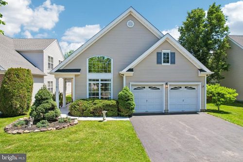 21 Pinflower Ln, PRINCETON JUNCTION, NJ, 08550-2403 | Card Image