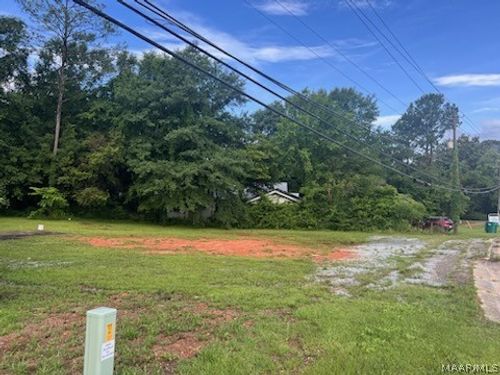 675 Gilmer Ave, Tallassee, AL, 36078-1119 | Card Image