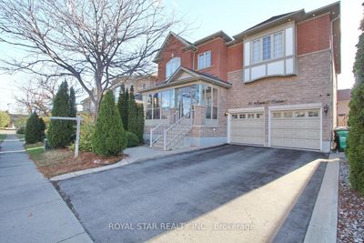 18 Maverick Cres, House other with 4 bedrooms, 5 bathrooms and 5 parking in Brampton ON | Image 2