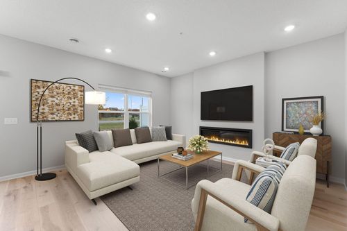 1532 Trellis Ln, Saint Paul, MN, 55101 | Card Image