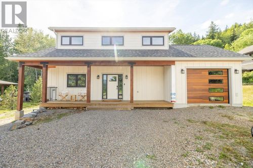 106 Sparling Rd, Fernie, BC, V0B1M1 | Card Image
