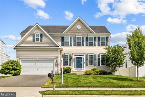 16009 Crossed Talons Rd, WOODBRIDGE, VA, 22193-5799 | Card Image