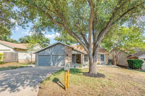 7901 Keswick Dr, Austin, TX, 78745-5976 | Card Image