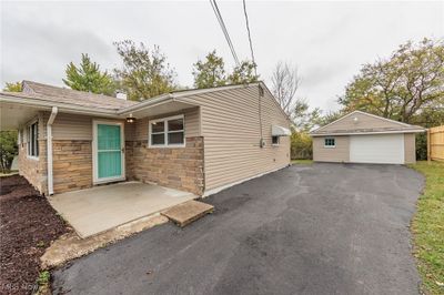 41 Fincastle Lane, House other with 3 bedrooms, 1 bathrooms and null parking in Youngstown OH | Image 3