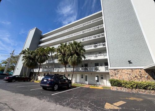502-420 Ne 12th Ave, Hallandale Beach, FL, 33009-4569 | Card Image