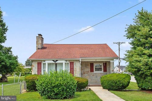 19 N Jefferson Street, HANOVER, PA, 17331 | Card Image