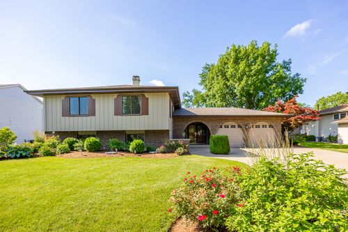 1809 71st St, Darien, IL, 60561-3536 | Card Image