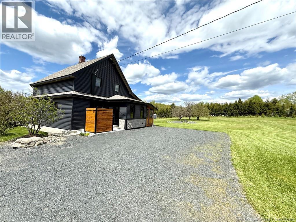 Residential in Saint-Joseph-De-Madawaska 3