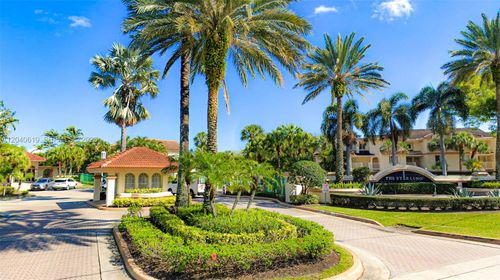 3204-3204 Glenmoor Dr, West Palm Beach, FL, 33409-2822 | Card Image