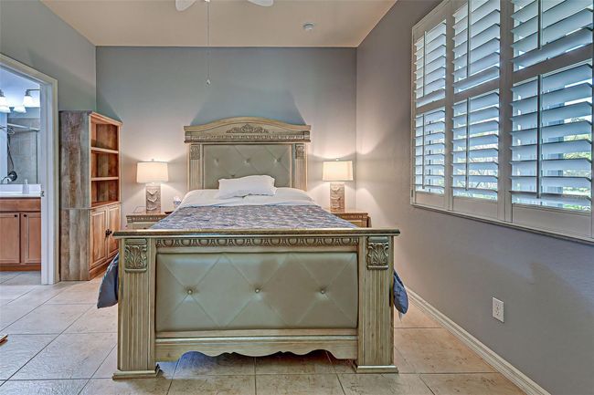 Primary Bedroom | Image 21