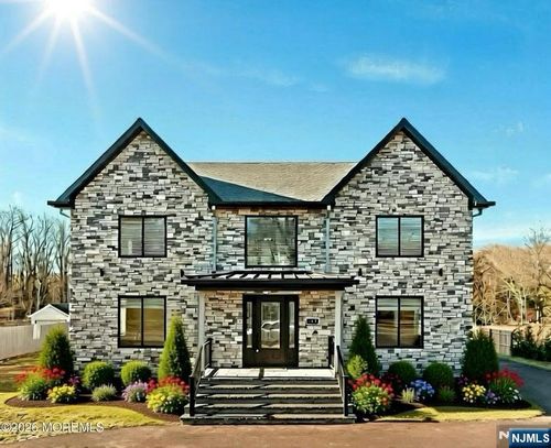 147 Carter Rd, Princeton, NJ, 08540-2113 | Card Image