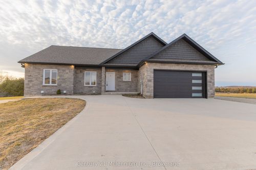158 North St, Paisley, ON, N0G2N0 | Card Image