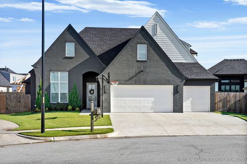 2035 E 138th Pl S, Bixby, OK, 74008-4897 | Card Image