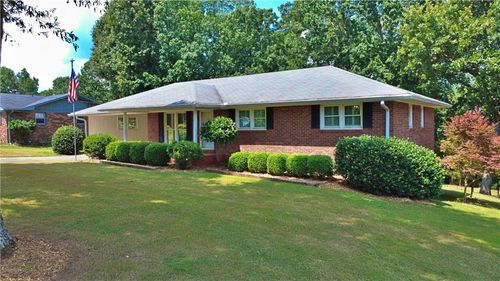 10 Montre Cir Se, Silver Creek, GA, 30173-2366 | Card Image
