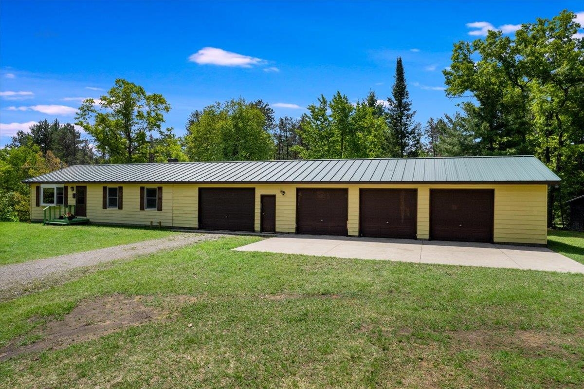 Chain Lake Rd, South Branch, MI 48761