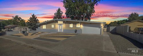 1221 7th St, Clarkston, WA, 99403-3319 | Card Image