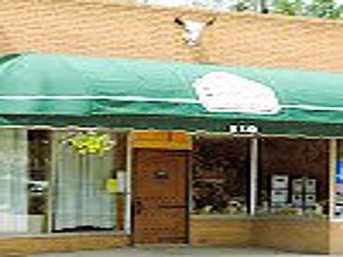 110 N Chicago St, hot springs, SD, 57747-1632 | Card Image