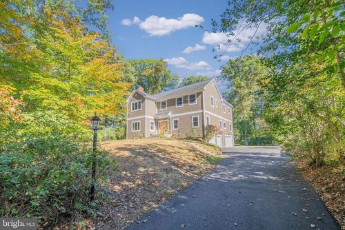 6415 Bradley Blvd, BETHESDA, MD, 20817-3245 | Card Image