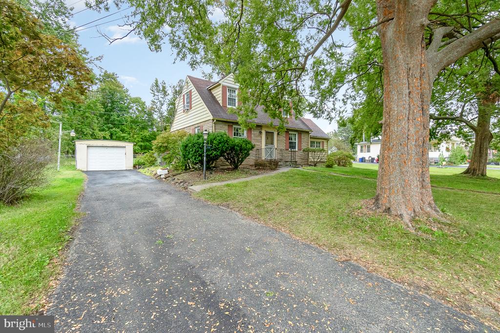 Chapel Rd, Perry Hall, MD 21128