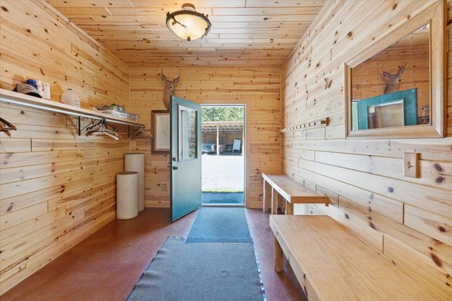 Mud Room with side door toLodge | Image 47