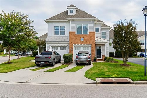 8360 N View Blvd, Norfolk, VA, 23518-3560 | Card Image