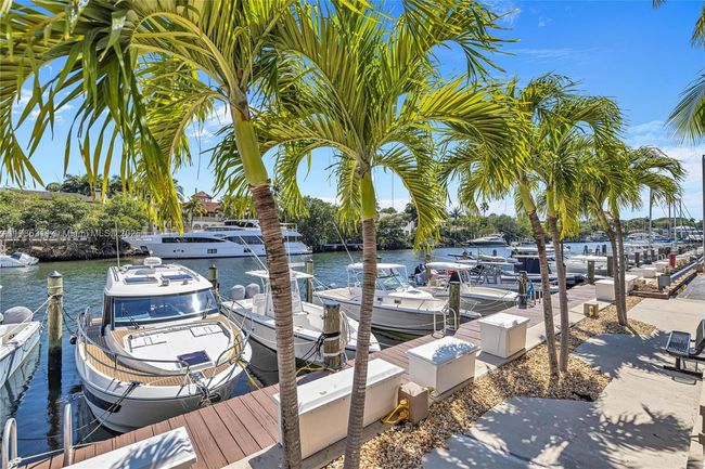 APT-624 - 90 Edgewater Dr, Condo with 2 bedrooms, 3 bathrooms and null parking in Coral Gables FL | Image 42