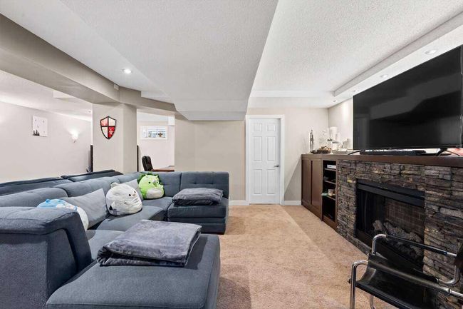 21 Silverstone Mews Nw, Home with 4 bedrooms, 3 bathrooms and 6 parking in Calgary AB | Image 25