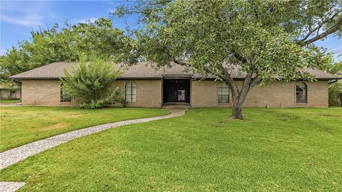 3901 Oak Bend Dr, Bryan, TX, 77802-4722 | Card Image