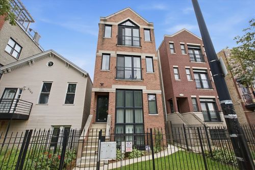 2-2151 W Warren Blvd, Chicago, IL, 60612-2579 | Card Image