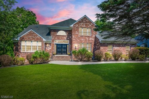 15 Stacey Ct, Millington, NJ, 07946-1737 | Card Image