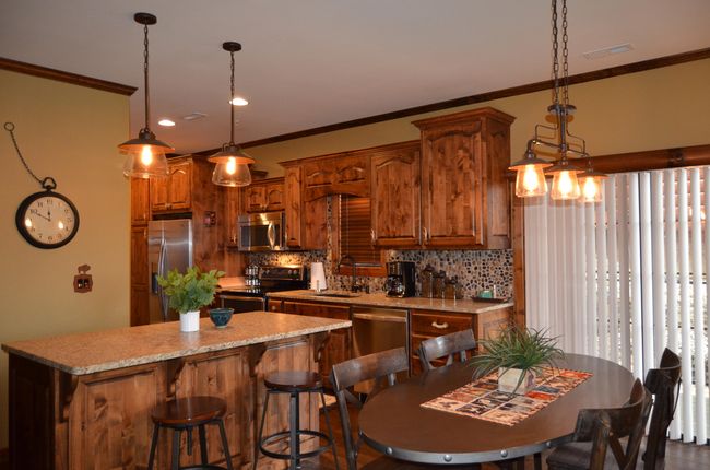 Dining Area | Image 10