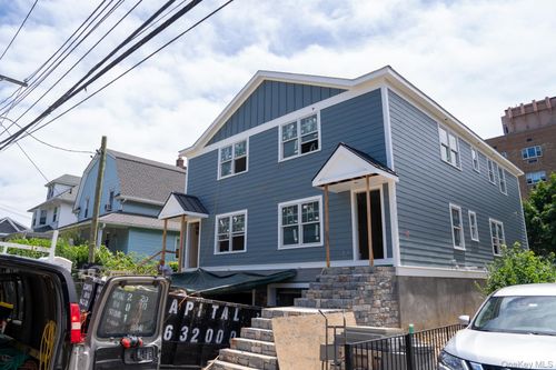 31 Maple Ave, Harrison, NY, 10528-3605 | Card Image