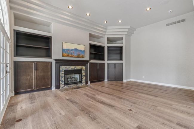 1601 Cedar Bend, House other with 5 bedrooms, 4 bathrooms and null parking in Hartland WI | Image 15