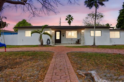 10041 Haitian Dr, Cutler Bay, FL, 33189-1647 | Card Image