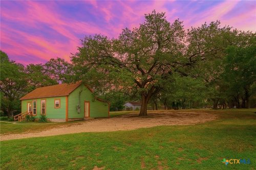 710 W Avenue D, Belton, TX, 76513-3363 | Card Image