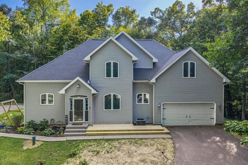 E10919 Hatchery Rd, Baraboo, WI, 53913-9285 | Card Image