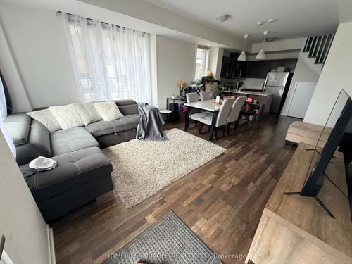 323-1460 Whites Rd, Pickering, ON, L1V0E8 | Card Image