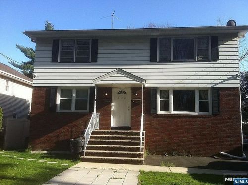 372 Gilbert Ave, Elmwood Park, NJ, 07407-3307 | Card Image