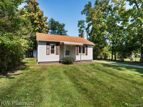 30857 Prospect St, Lenox, MI, 48048-1840 | Card Image