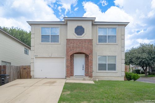 5021 Kenton Royalle, San Antonio, TX, 78240-1559 | Card Image