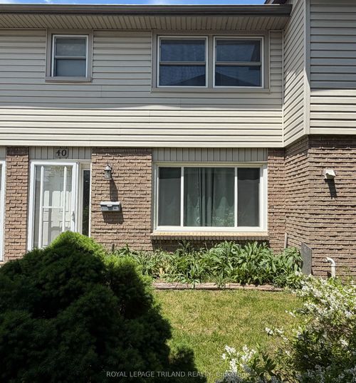 40-690 Little Grey St, London, ON, N5Z4M9 | Card Image