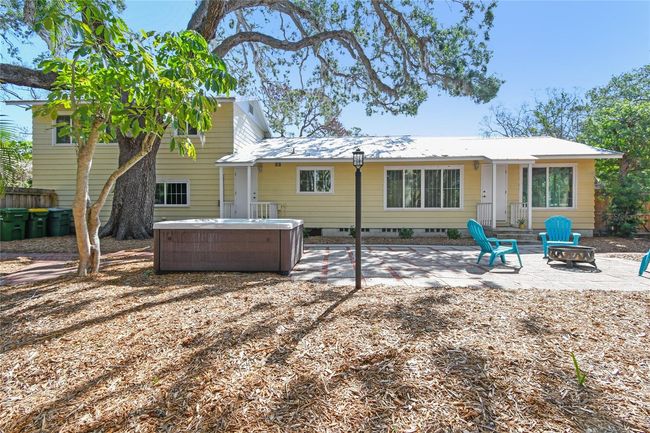 3001 Bay Shore Cir, House other with 2 bedrooms, 2 bathrooms and null parking in SARASOTA FL | Image 7