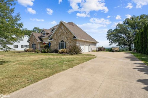 3436 Hickory Hills Dr, Wever, IA, 52658-9566 | Card Image